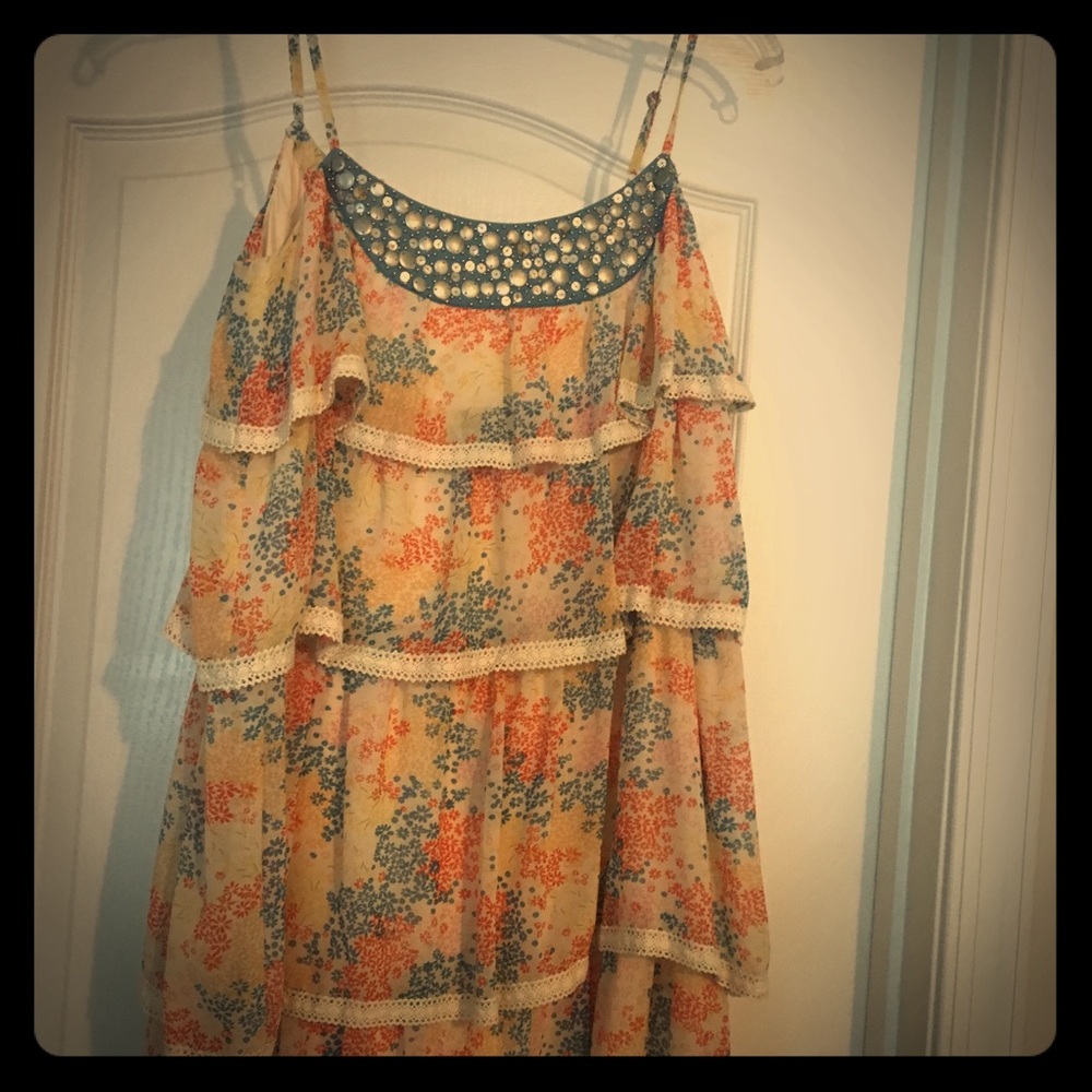 Kensie tiered printed tunic top